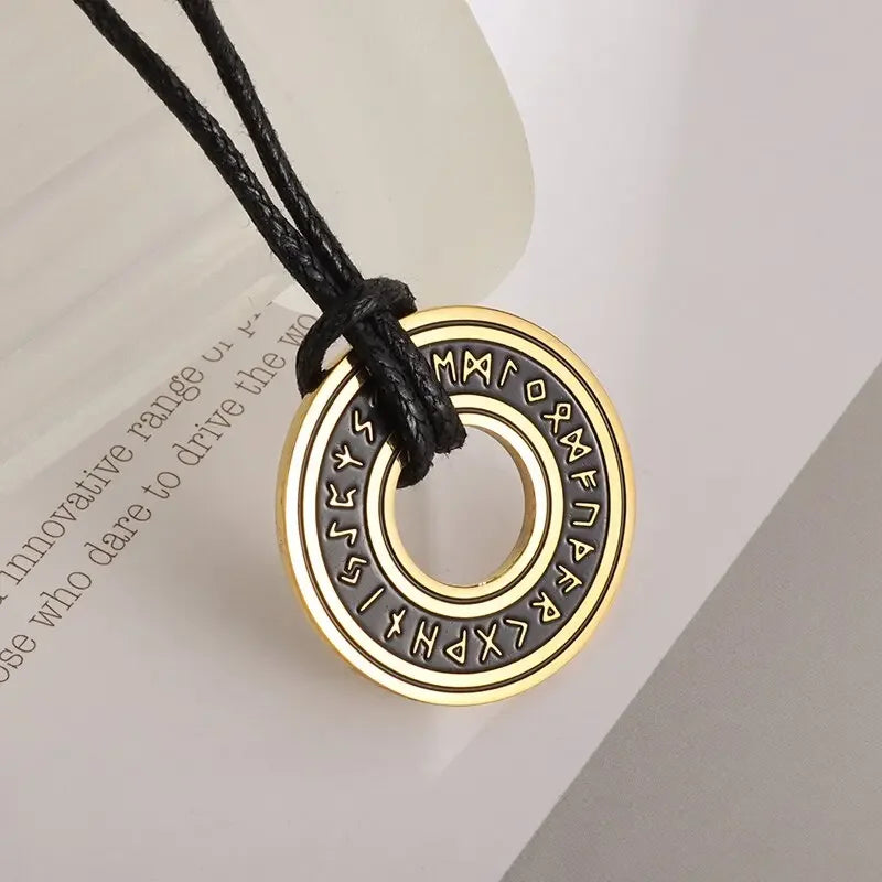 Vintage Nordic Celtic Knot Pattern Cross Necklace Pendant for Men Stainless Steel Chain Jewelry Amulet Necklace Wholesale